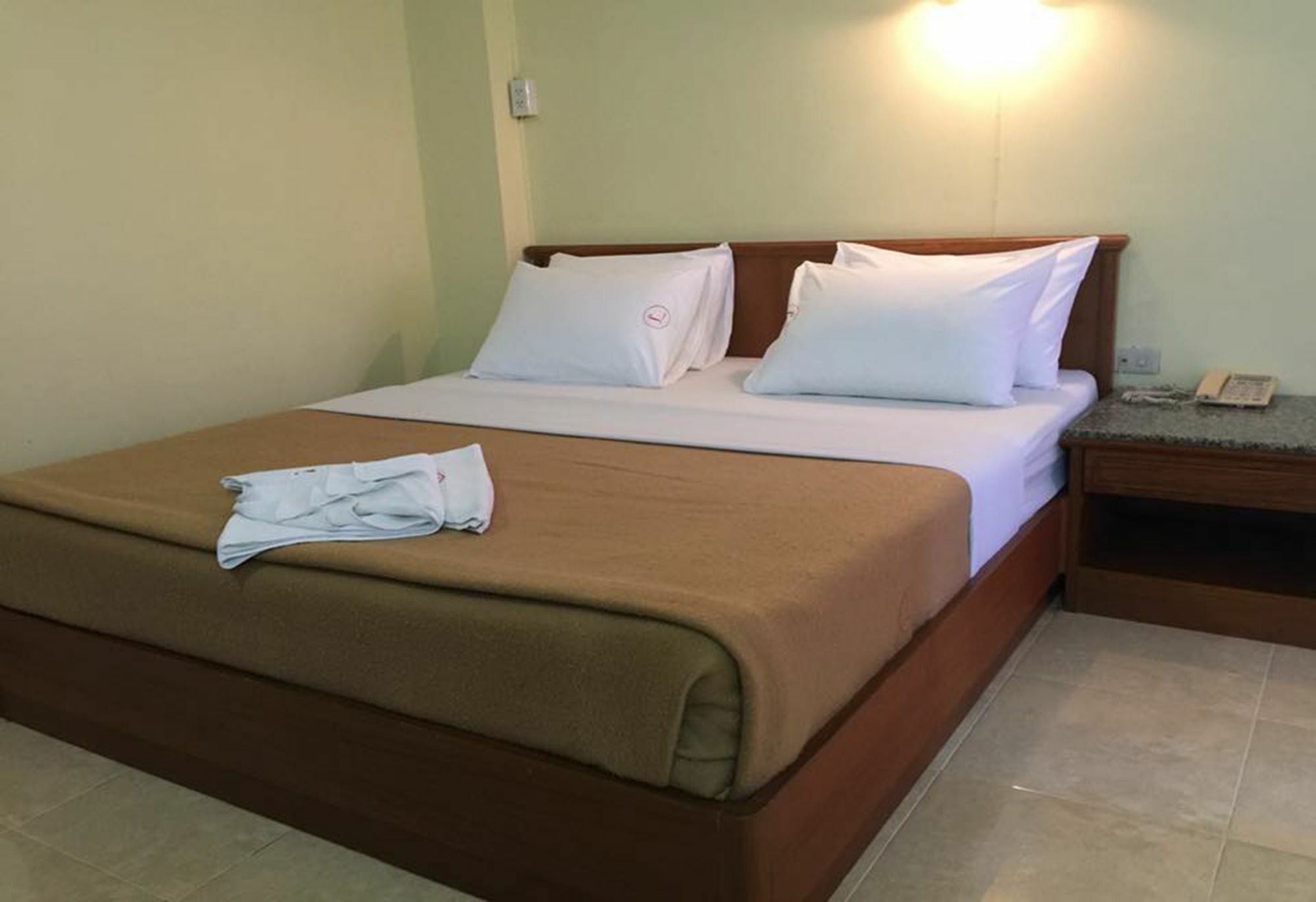 Lisa Chiang Mai Hotell Exteriör bild
