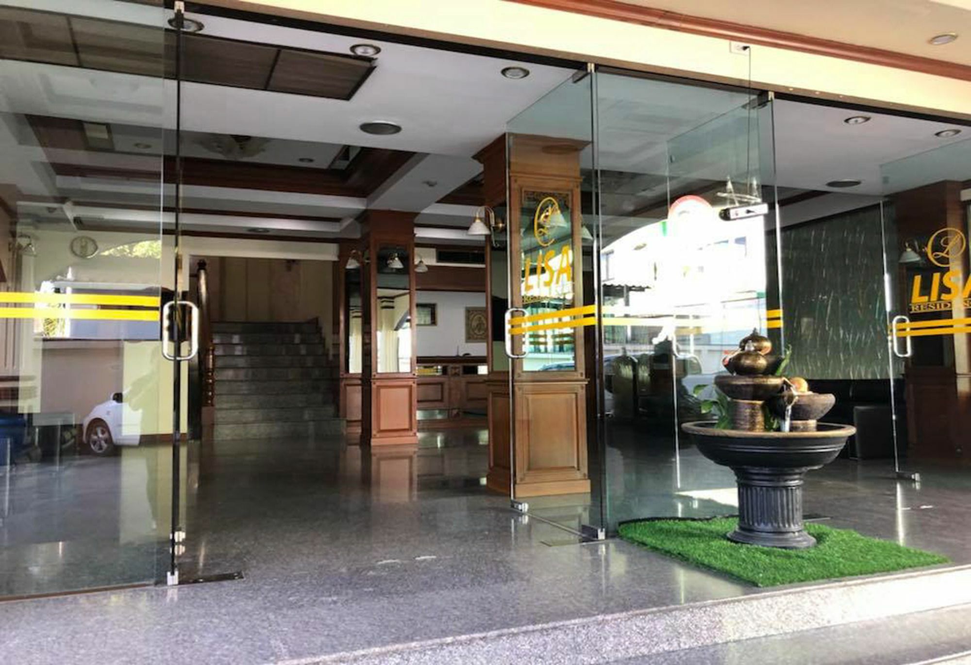 Lisa Chiang Mai Hotell Exteriör bild